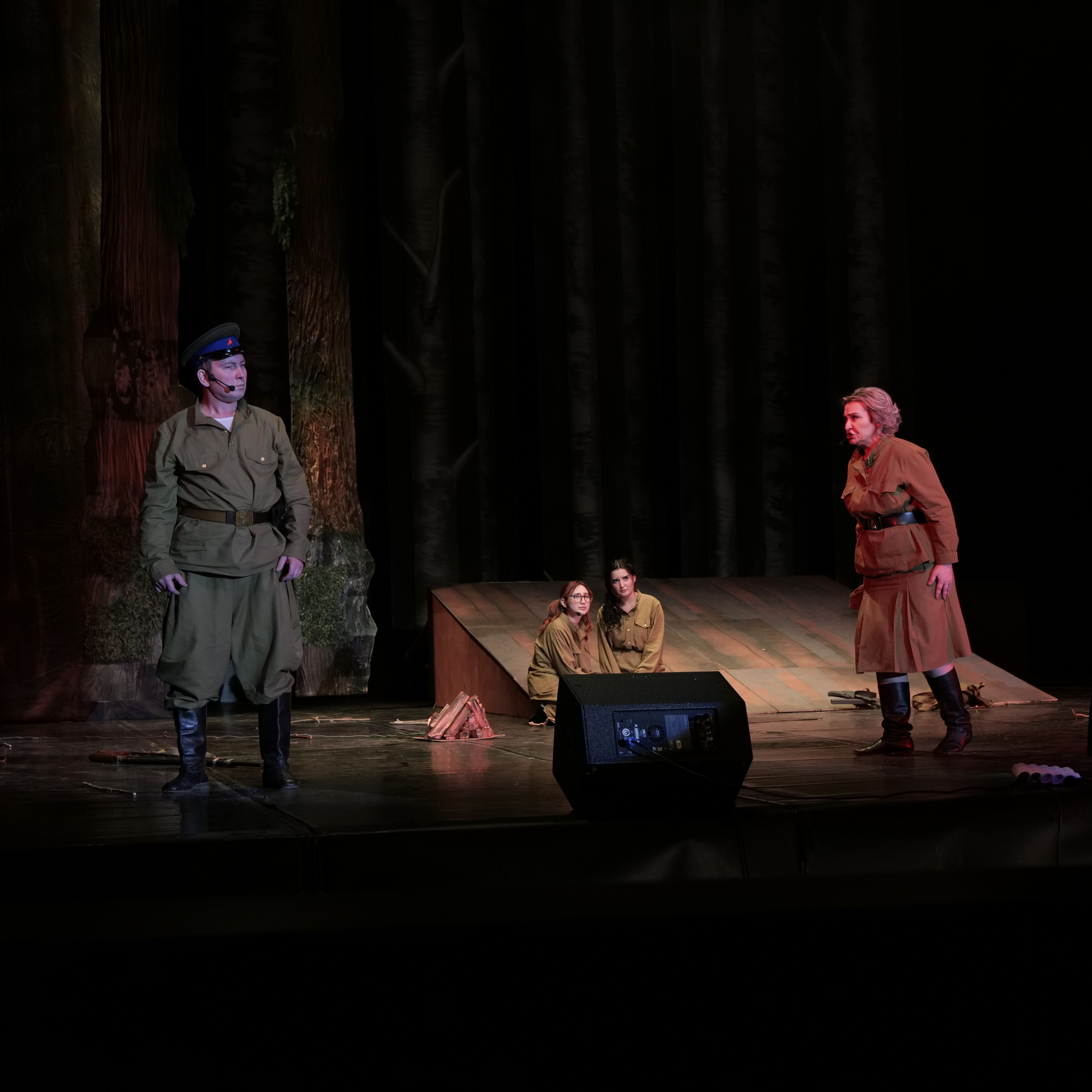 Опера «Зори здесь тихие»